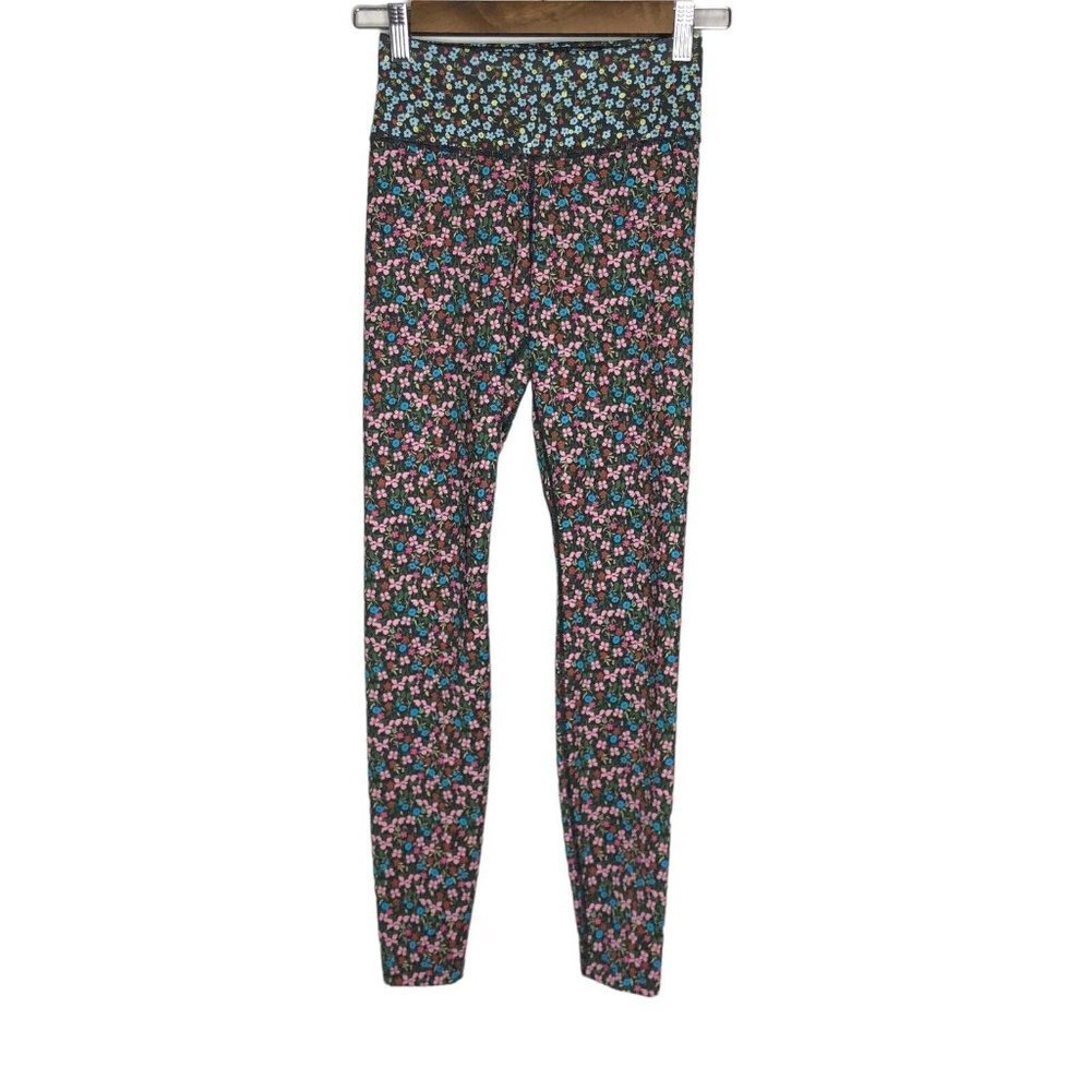 Nike One Dri-Fit Pink and Blue Floral Athletic 7/8 Leggings Size XS
